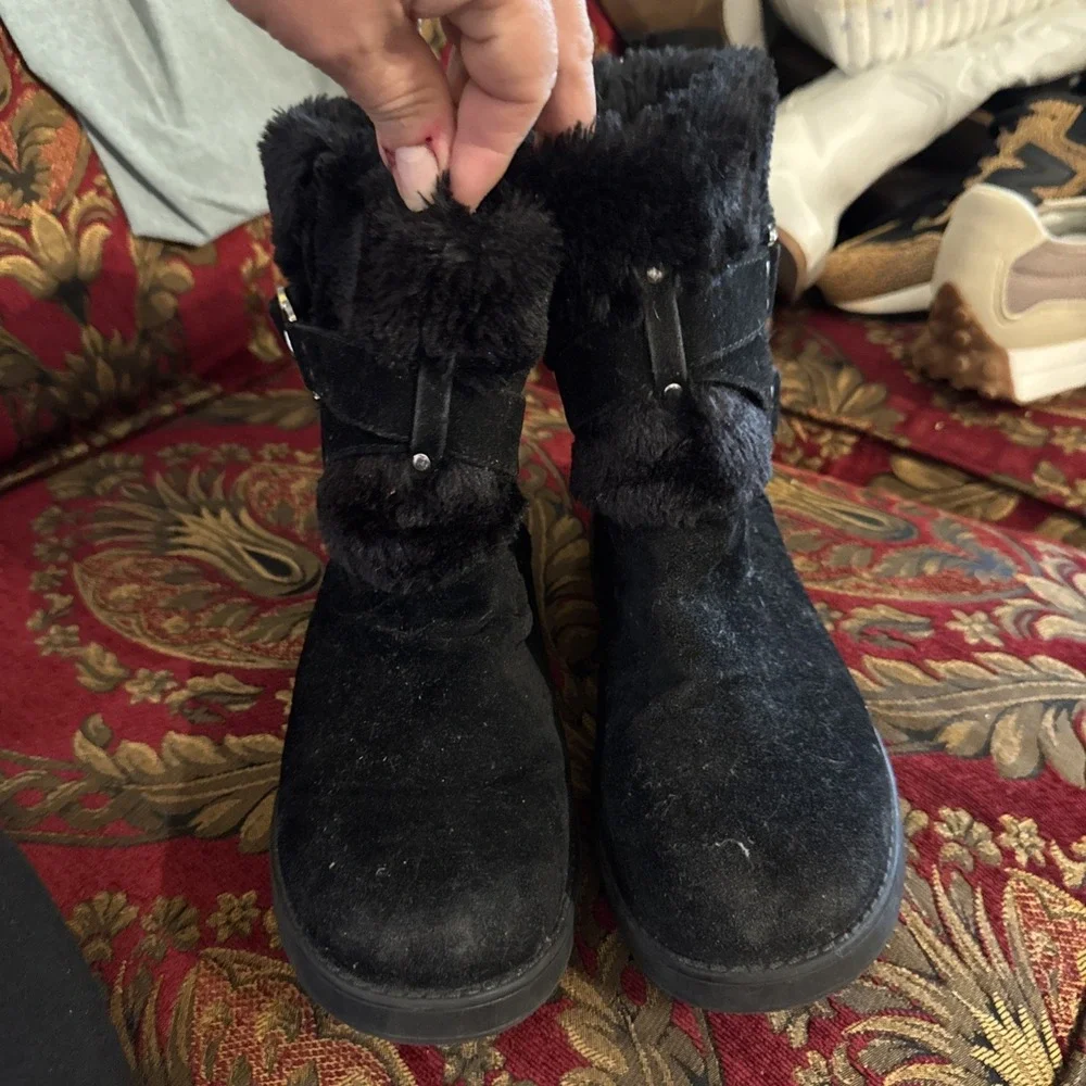 GBG Los Angeles Womens Adlea Black Winter & Snow Boots 7